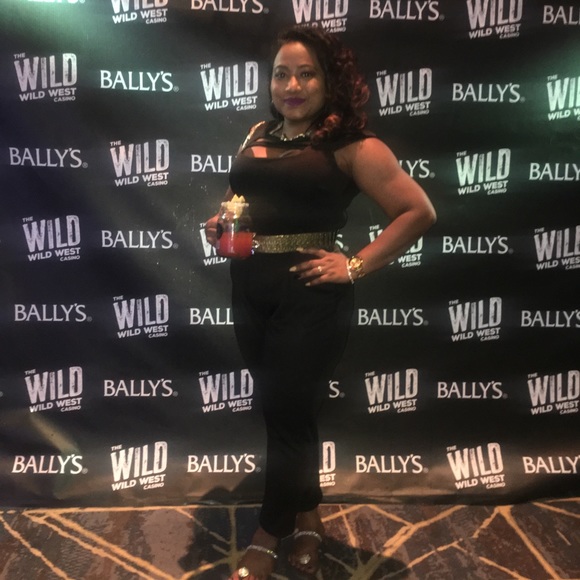 Black jumpsuit - Picture 4 of 4